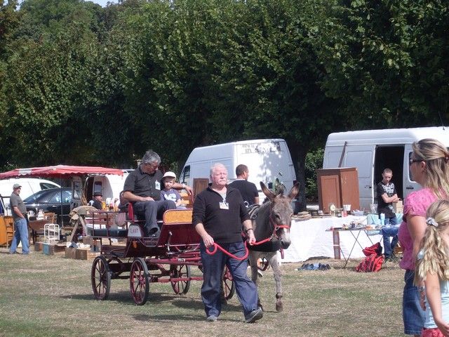 vide grenier 01 09 2013 (21).jpg